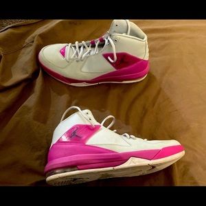 Women’s 9.5 Jordan flights